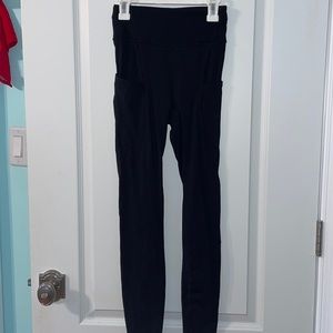 Black lululemon leggings